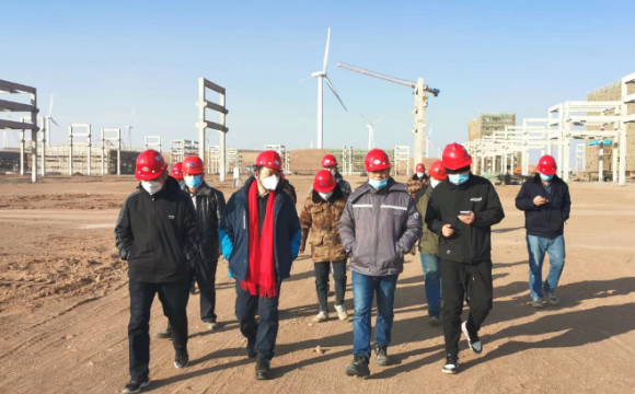 鎖定進(jìn)度目標(biāo)不動搖  統(tǒng)籌協(xié)調(diào)高效推進(jìn)項(xiàng)目建設(shè)——海利集團(tuán)公司黨委書記、董事長劉衛(wèi)東調(diào)研寧夏海利項(xiàng)目建設(shè)